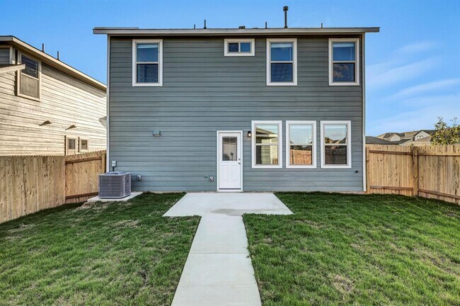 Building Photo - 2208 Pecan Island Dr