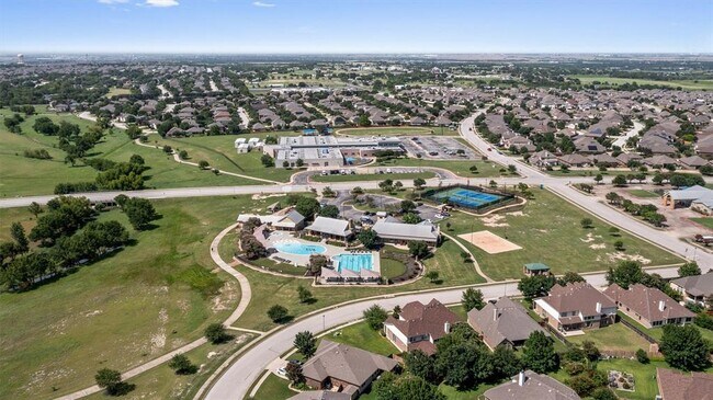 Building Photo - 19604 Moorlynch Ave