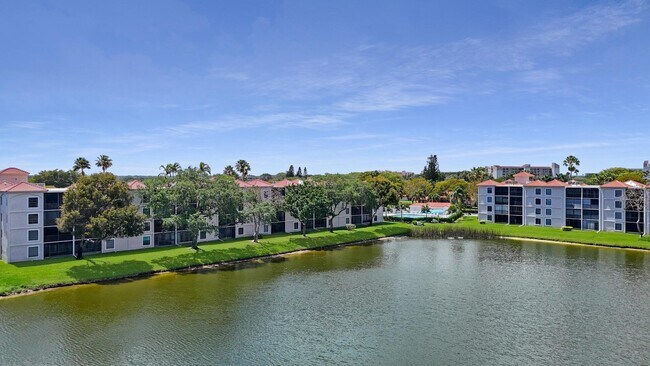 Building Photo - 6241 Pointe Regal Cir