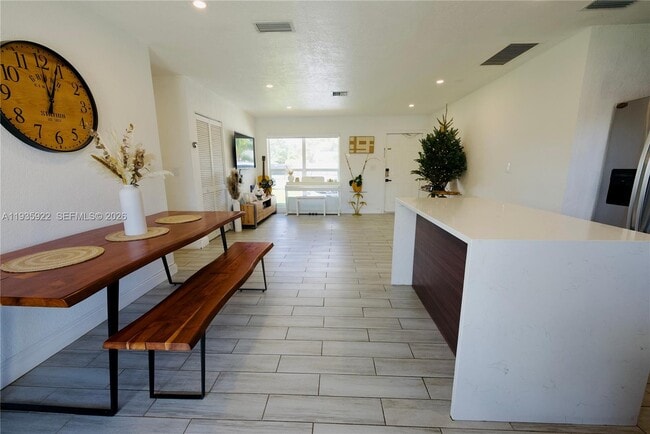 Building Photo - 14515 SW 105th Ct