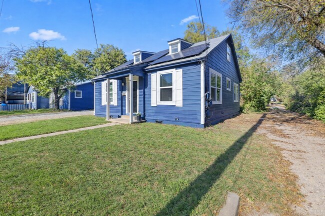 Building Photo - 1202 E 29th St