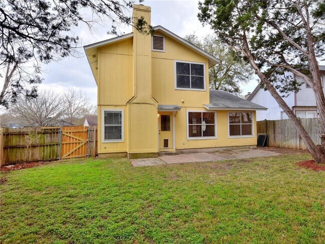 Building Photo - 716 Decker Prairie Dr