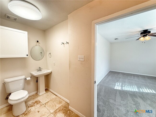 Building Photo - 1541 Cologne Dr