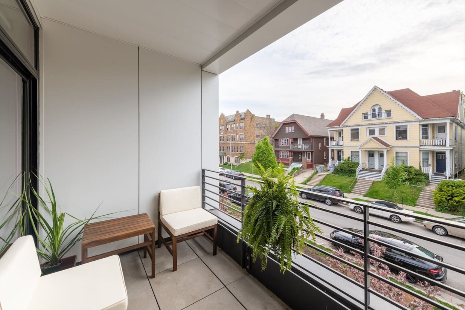 Building Photo - 1632 N Franklin Pl