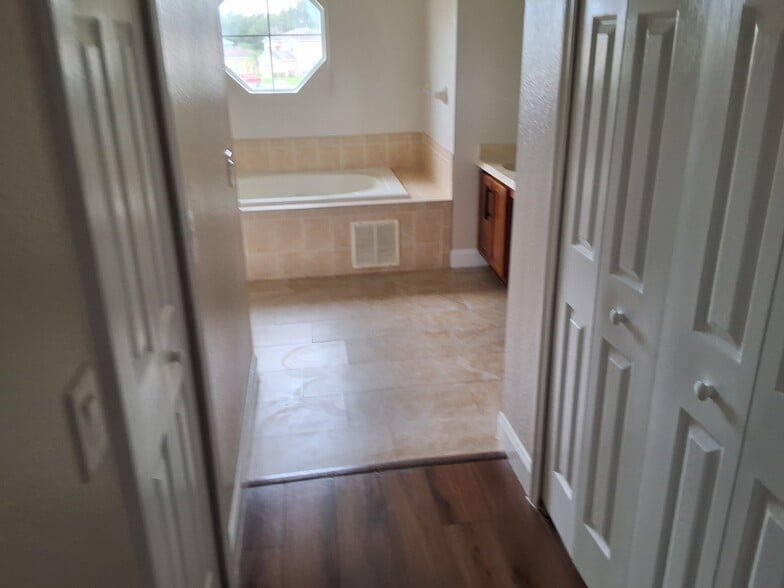 Building Photo - 4401 Sweet Maple Ln