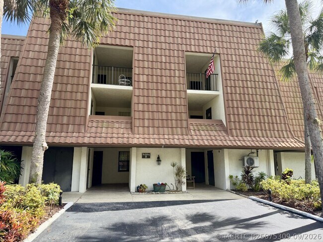 Building Photo - 3100 SE Pruitt Rd