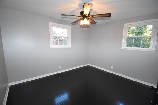 Building Photo - 3 Bedroom Home For Rent in St. Bethlehem A...