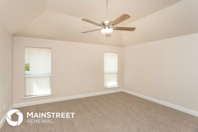 Building Photo - 1229 Granada Dr