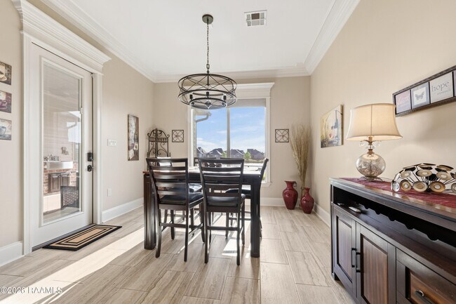 Building Photo - 117 San Sebastian Dr