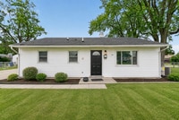 Building Photo - Beautifully Renovated 3BR Ranch w/ Garage, Covered Patio & Fenced Yard
