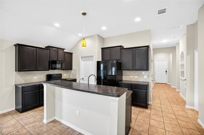 Building Photo - 15102 Walcott Dr