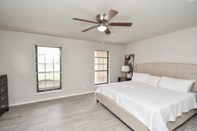 Building Photo - 1723 Big Horn Dr