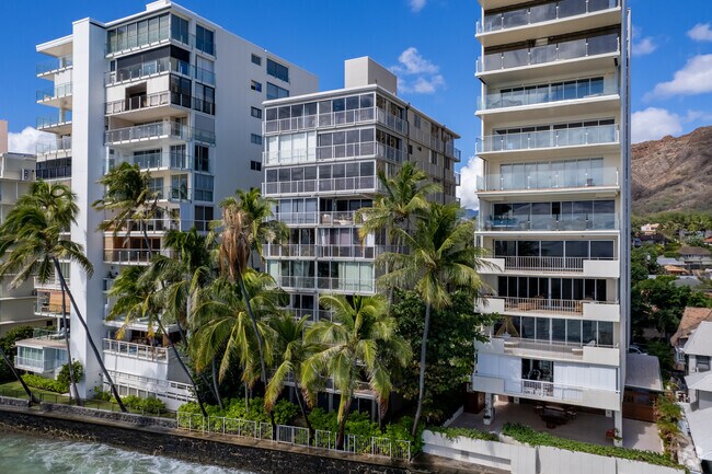 Primary Photo - Oceanside Manor