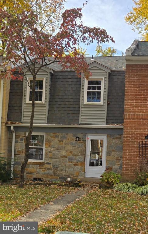 Building Photo - 319 Rock Spring Dr SW