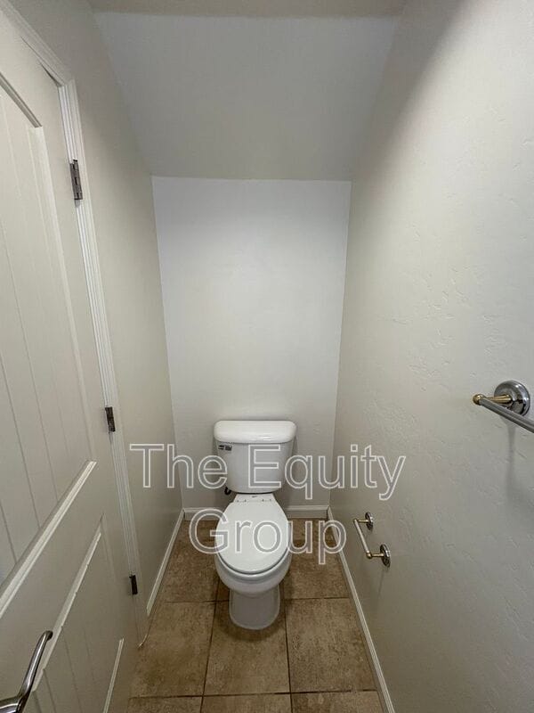 Building Photo - 1422 N PELAGO Ct