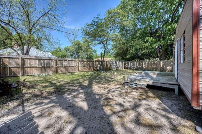 Building Photo - 3120 Pierpont Ave