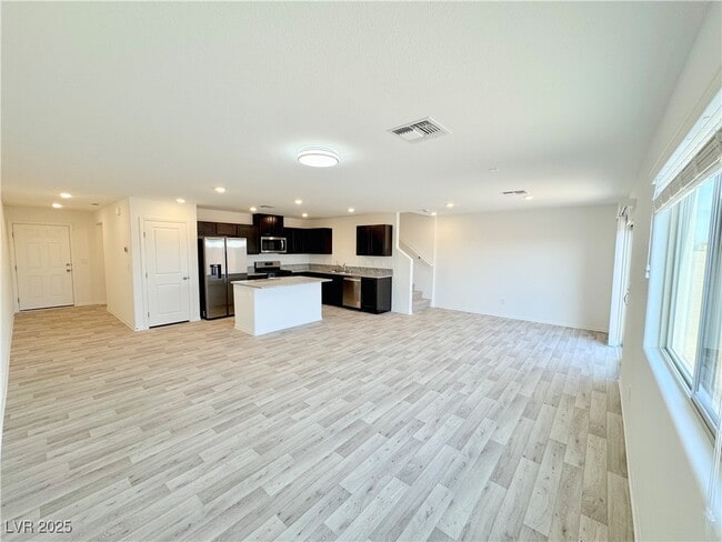 Building Photo - 6002 Swift Lariat St