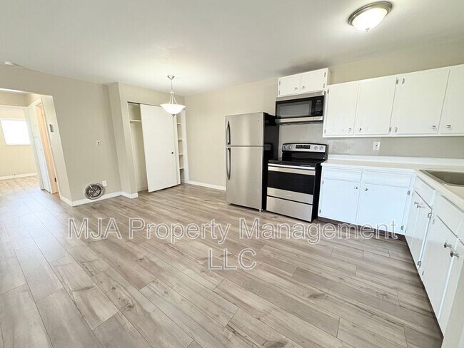 Building Photo - 2640 W 3800 S