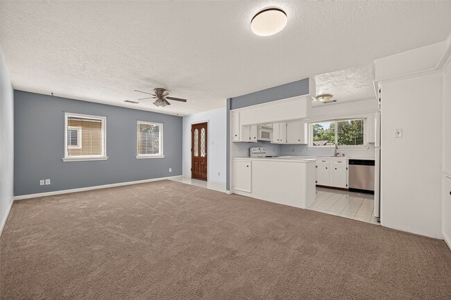 Building Photo - 12619 Chriswood Dr