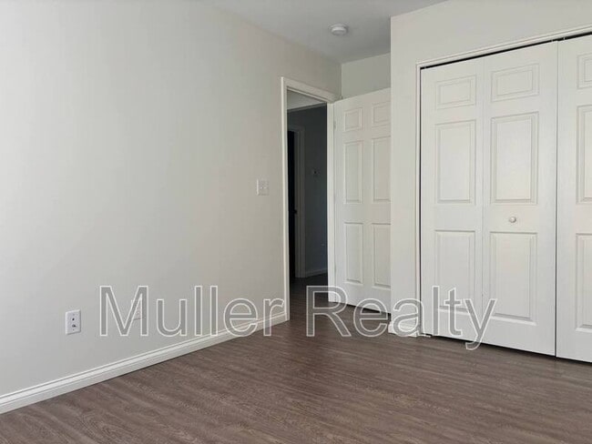 Building Photo - 4805 Fennel Rd