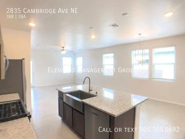 Building Photo - 2835 Cambridge Avenue NE