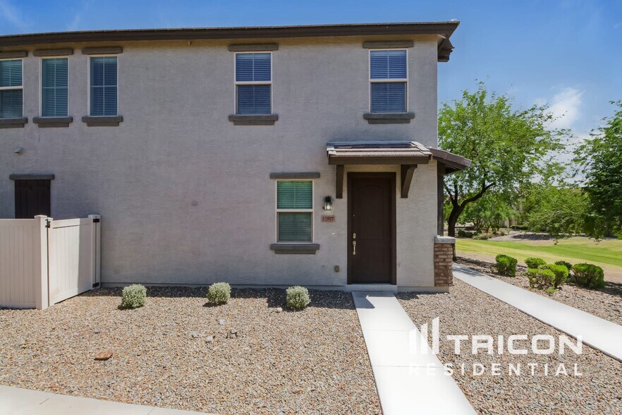 Primary Photo - 12597 W Lindbergh Dr