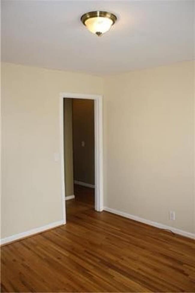 Building Photo - Cozy Sylvan Heights Home