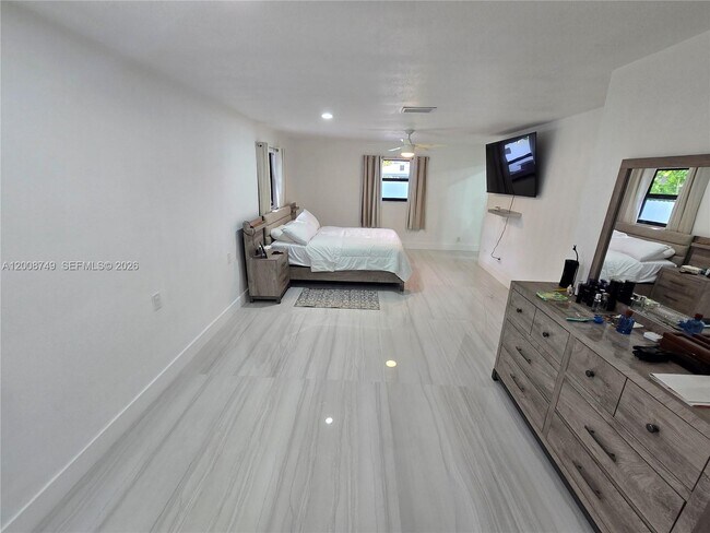 Building Photo - 11578 NW 39th Pl