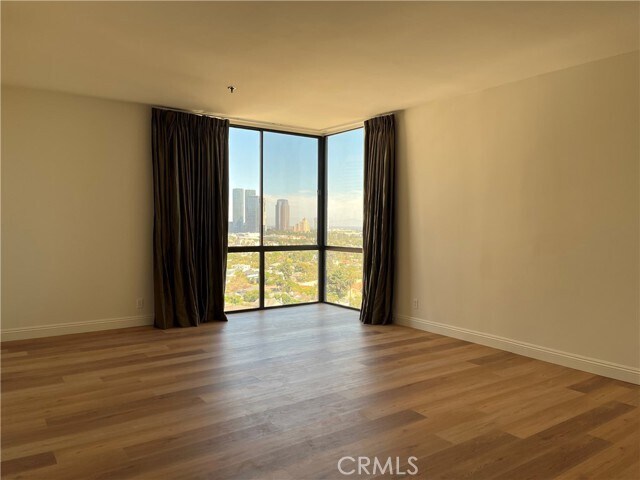 Building Photo - 10660 Wilshire Blvd