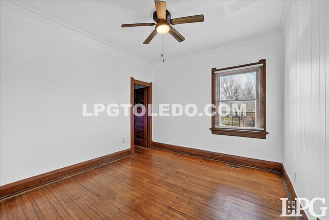 Building Photo - 414 Platt St