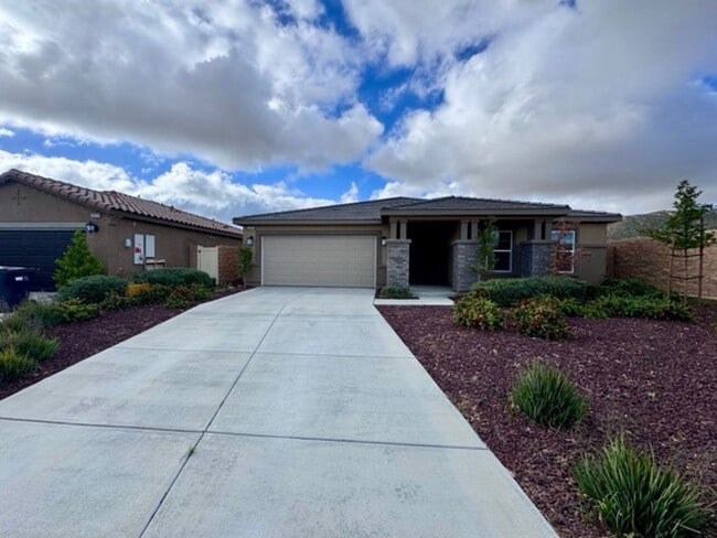 Building Photo - Newly built 4 bedroom Winchester home for ...