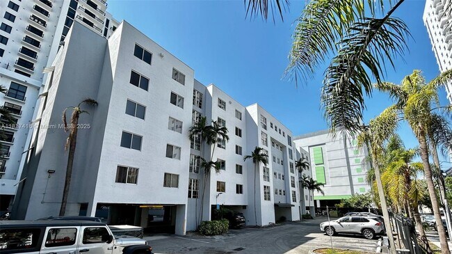 Building Photo - 210 SW 11th St