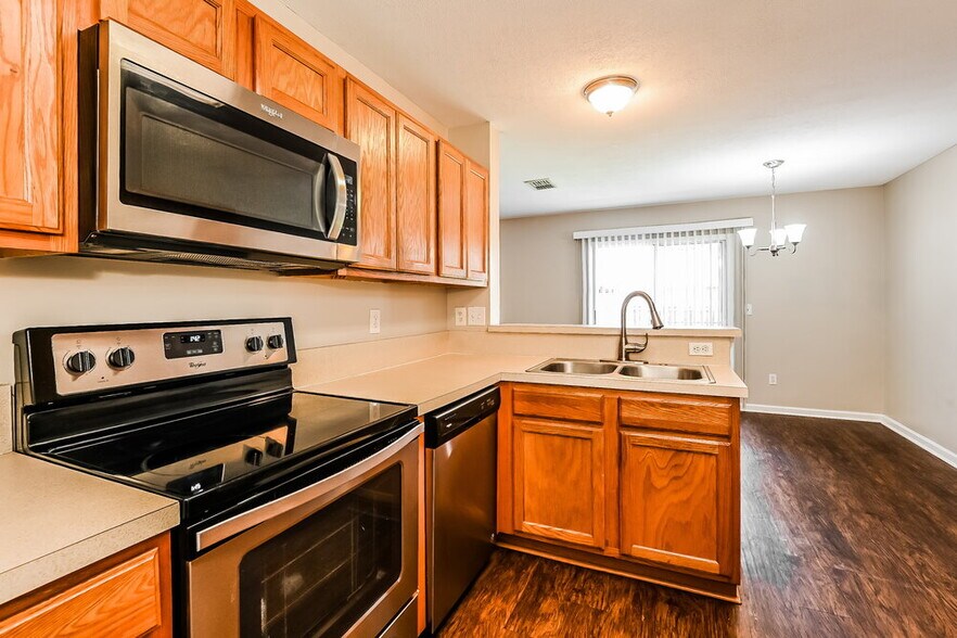 Building Photo - 1848 Pineta Cove Drive