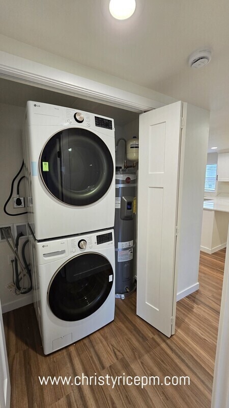 Building Photo - 31721 W Commercial St