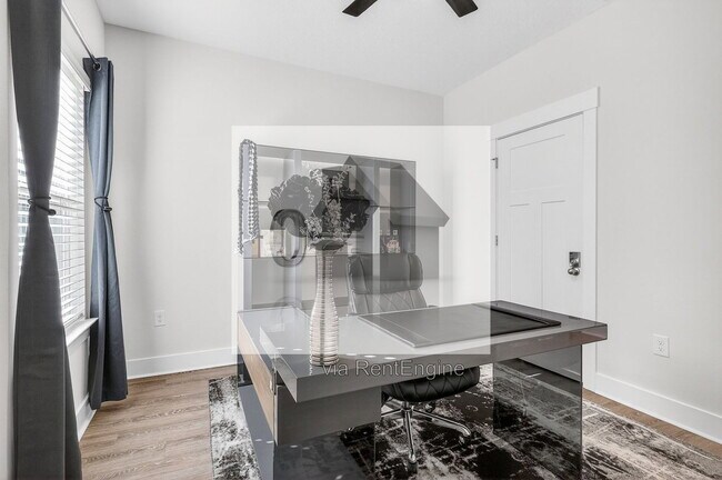 Building Photo - 6076 Rutherford Loop