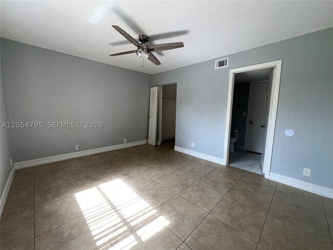 Building Photo - 5801 Riverside Dr