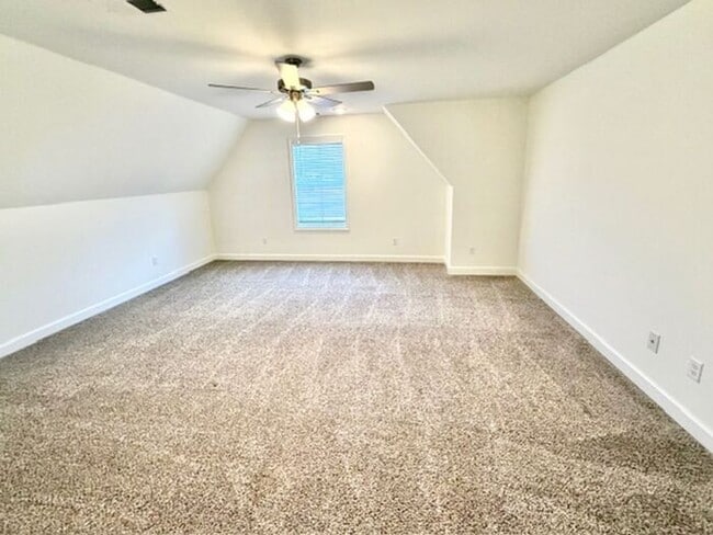 Building Photo - Now Leasing a 5-Bedroom 3 Bath Home in Horn Lake, MS.