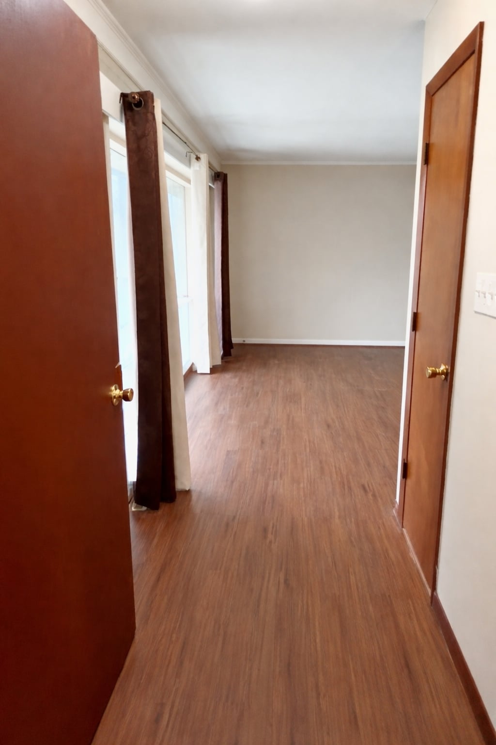 Building Photo - 9311 E 9th St S