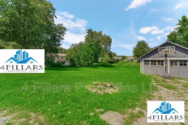 Building Photo - 162 W Commercial Ave