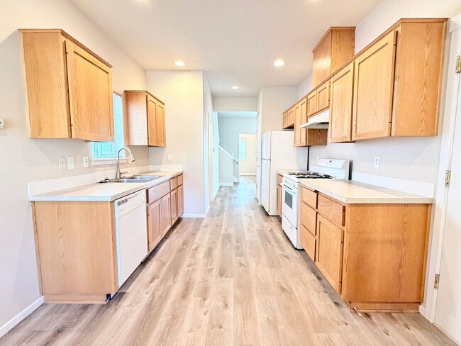 Building Photo - 5832-5830 Glen Echo Ave