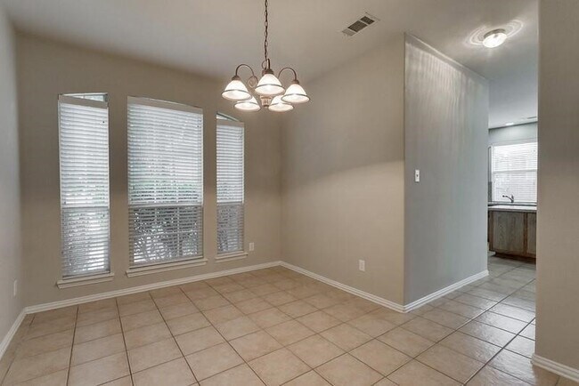 Building Photo - 11949 Grizzly Bear Dr