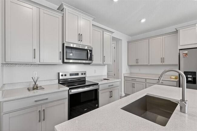 Building Photo - 3574 NW Solange Ct