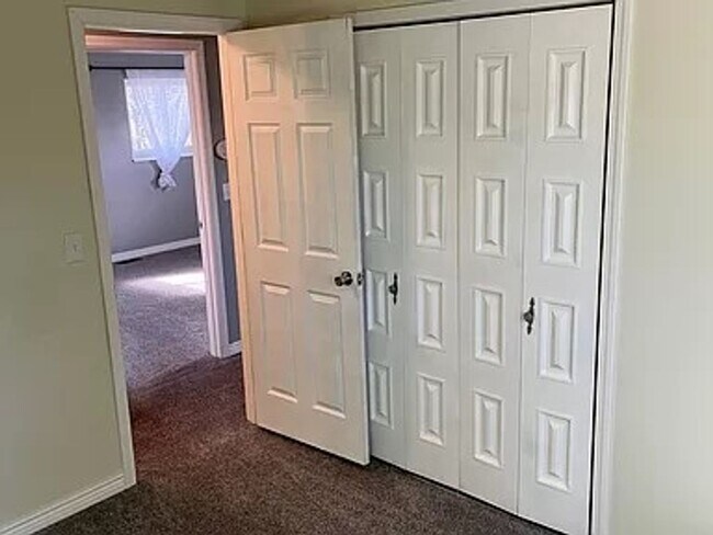 Building Photo - Spacious Home on a Large Lot in Villa Loma Neighborhood in D11