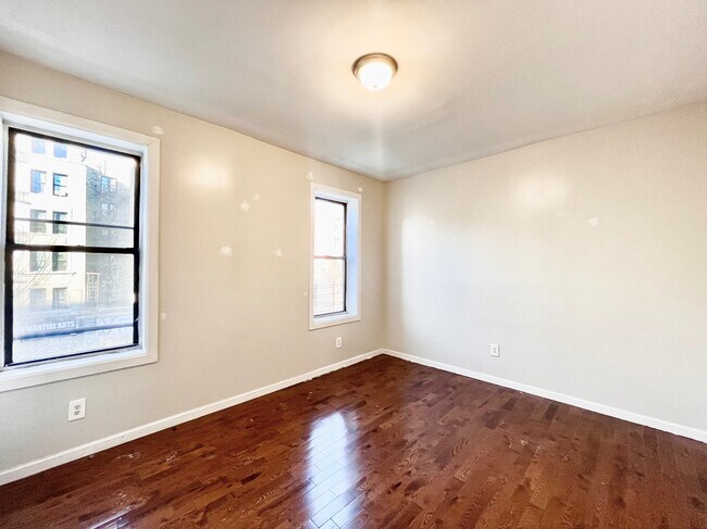 Floorplan - 141 Nagle Avenue