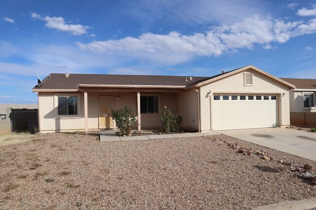 Building Photo - Hear The Songbirds Sing!