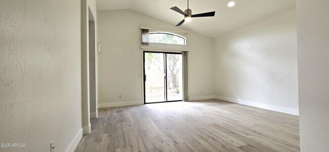 Building Photo - 10089 E Friess Dr