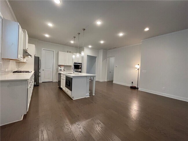 Building Photo - 673 Avondale Creek Dr.