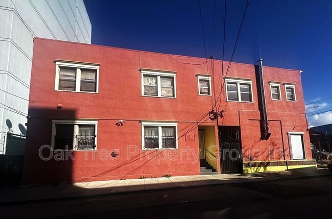 Building Photo - 1607 2nd Ave