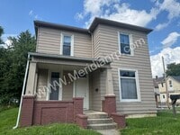 Building Photo - 457 Nussbaum Ave