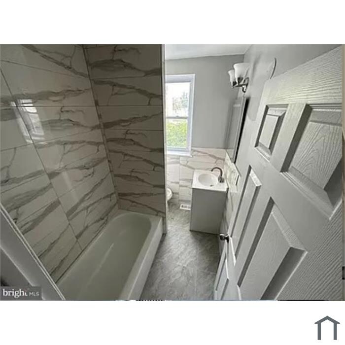 Building Photo - 4944 W Stiles St